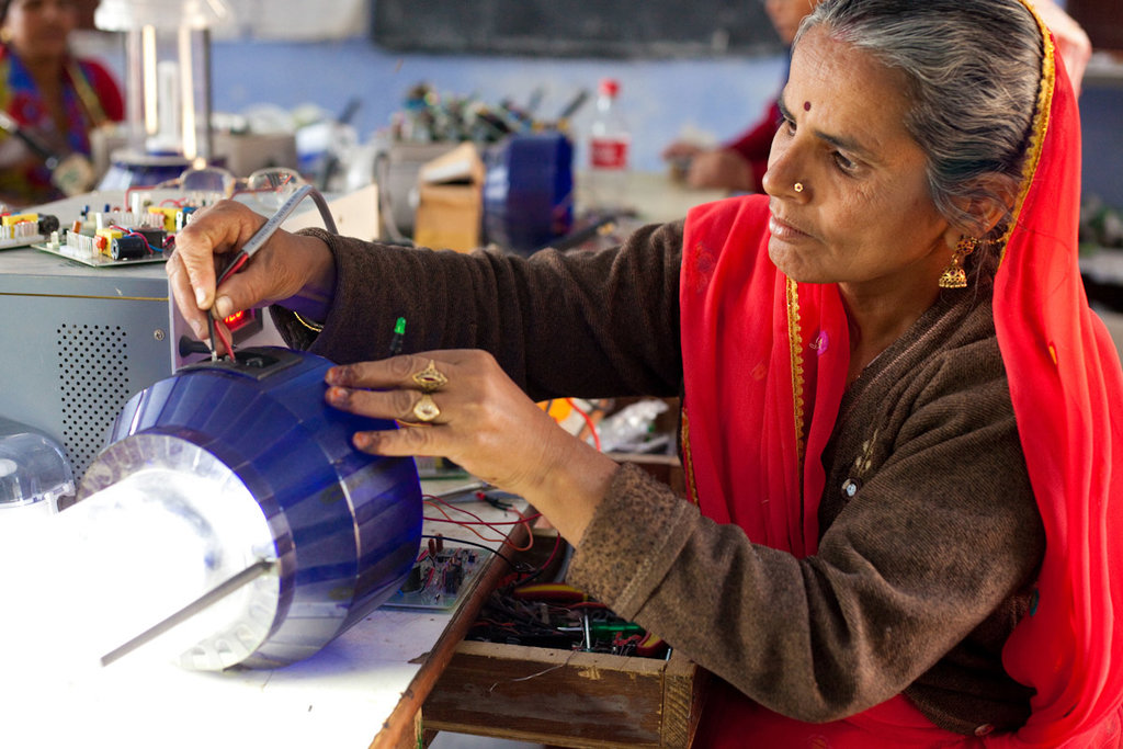 solar lighting training